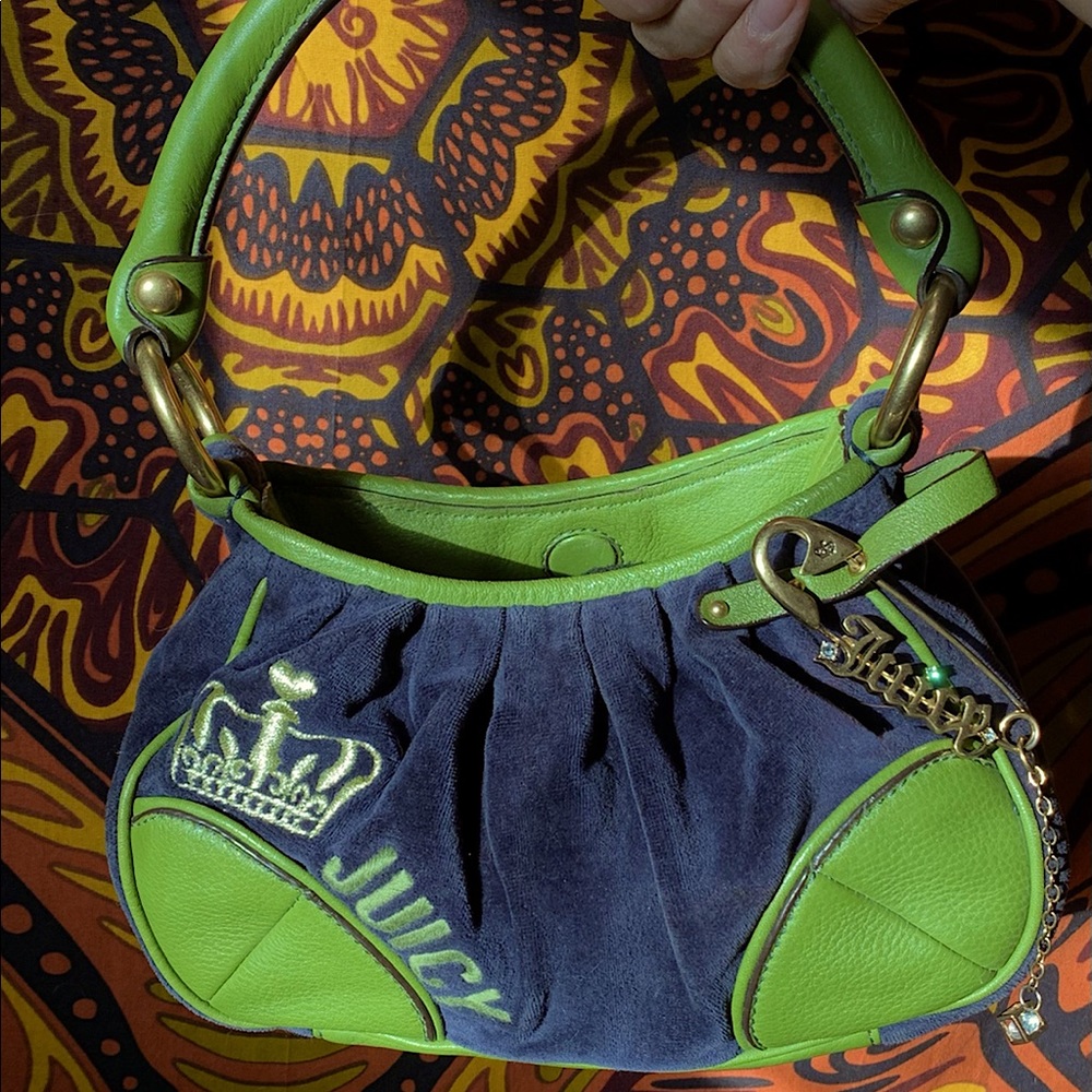 Juicy Couture Green Vintage Handbag w/ Juicy safety-pin